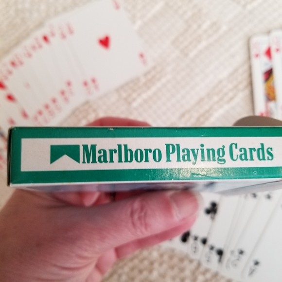 Vintage 1989 Philip Morris Marlboro Playing Cards - Picture 4 of 6